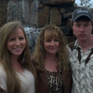 Meet your Posher, Debbie